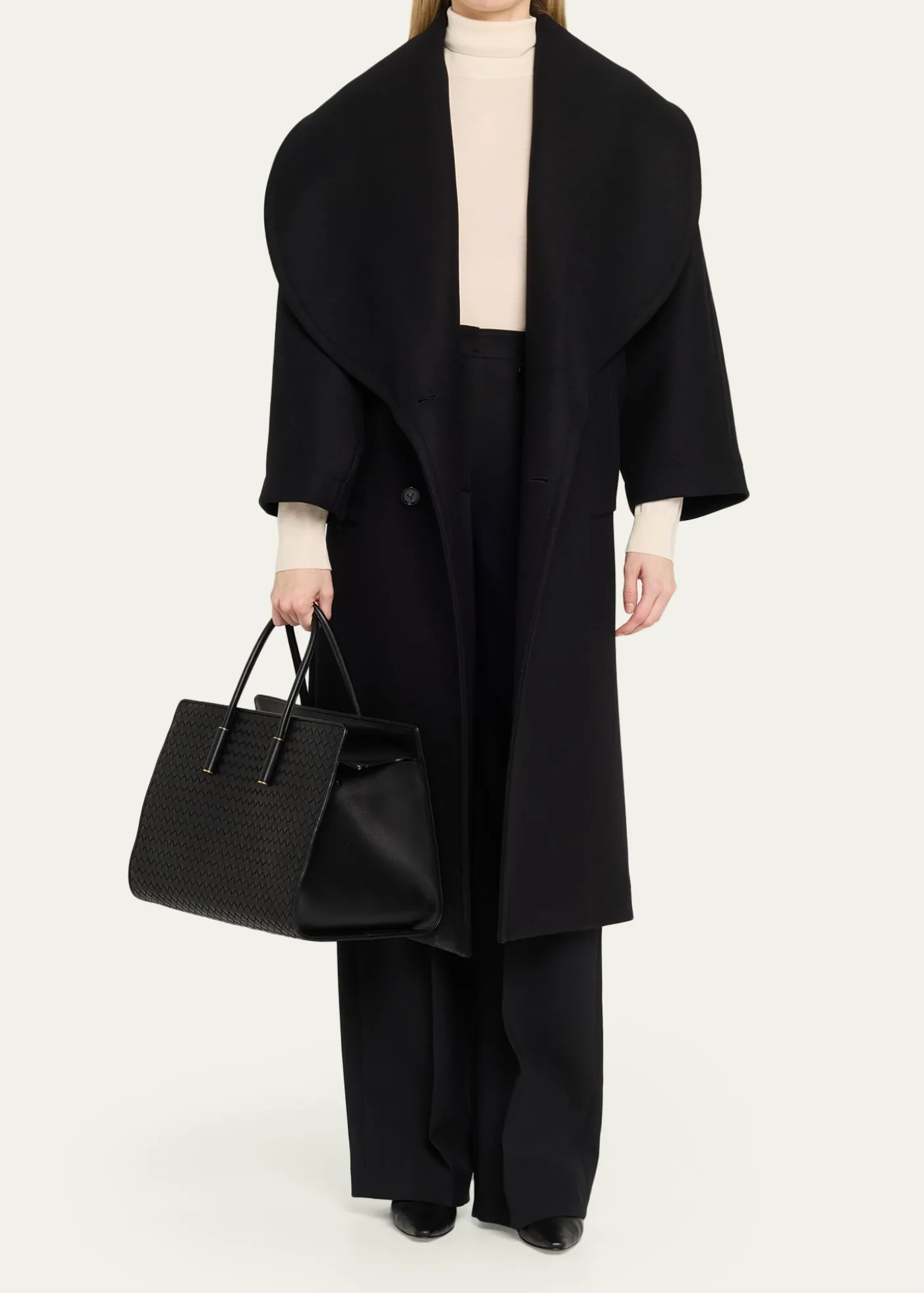 Bottega VenetaBarbara Medium Leather Tote Bag