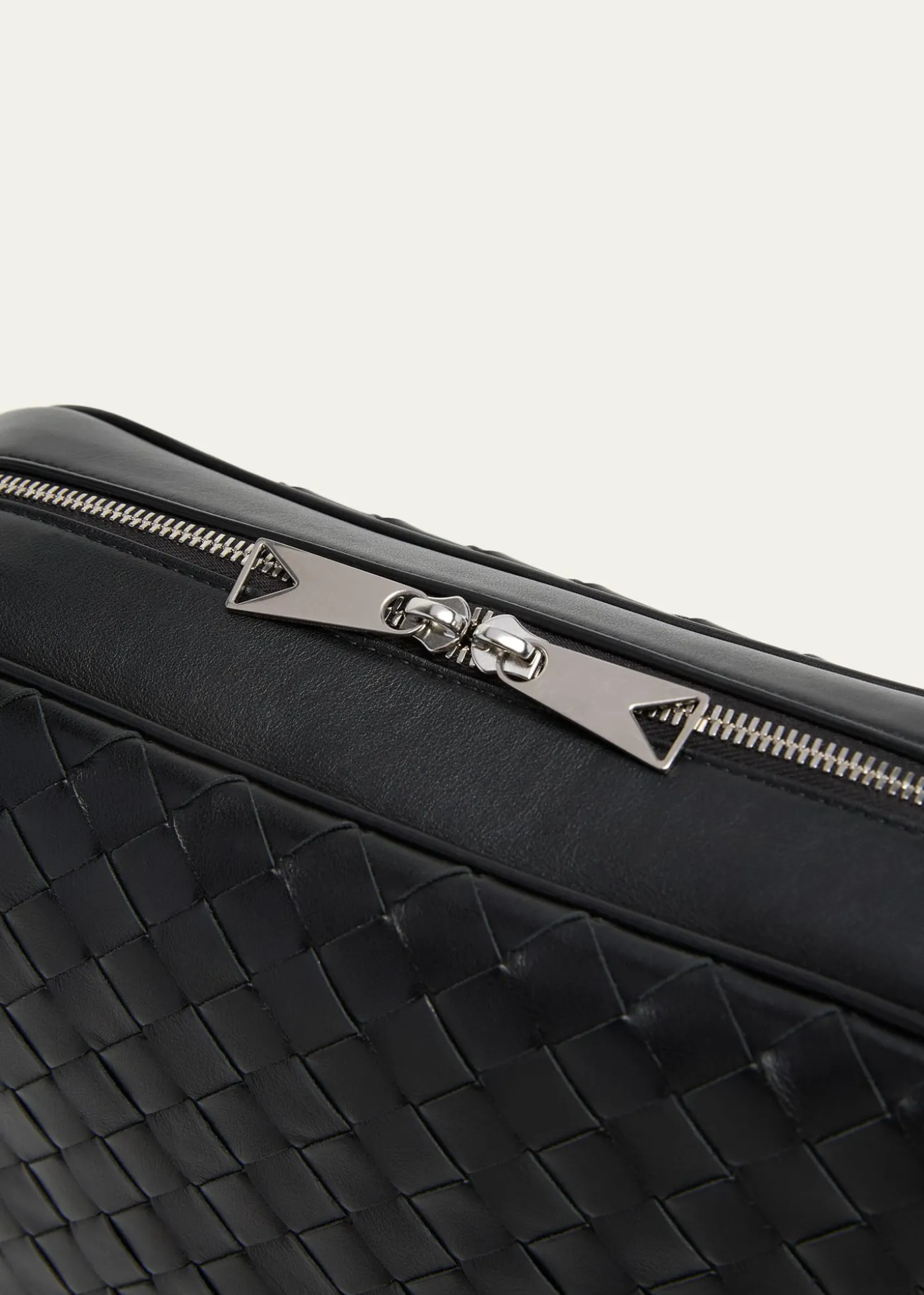 Bottega VenetaMen's Intrecciato Medium Crossbody Bag