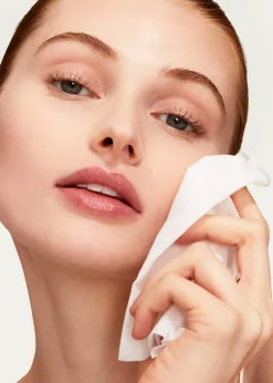 Cle de Peau BeauteMakeup Cleansing Towelettes, 50 ct.