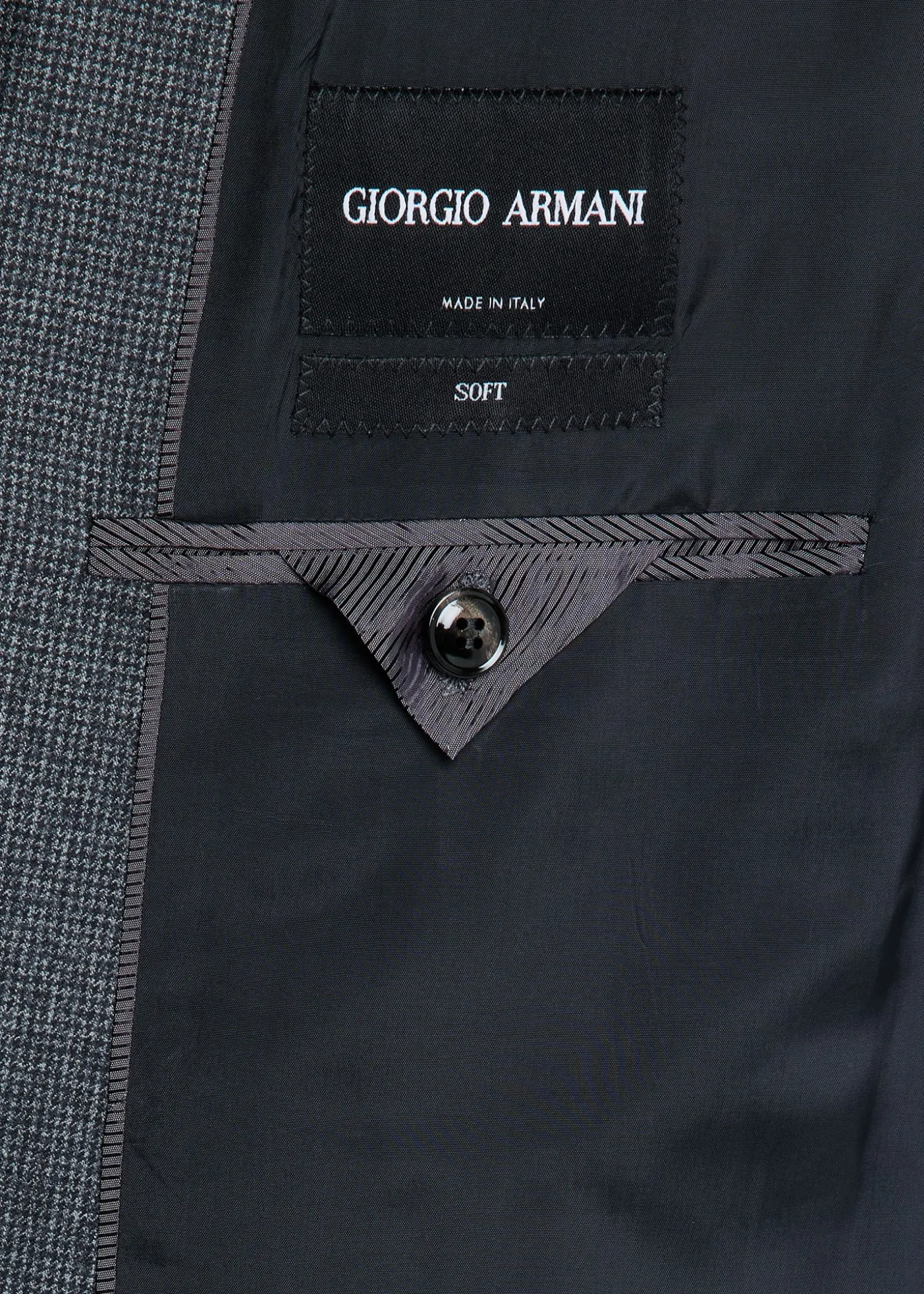 Giorgio ArmaniMen's Wool Micro-Houndstooth Two-Piece Suit