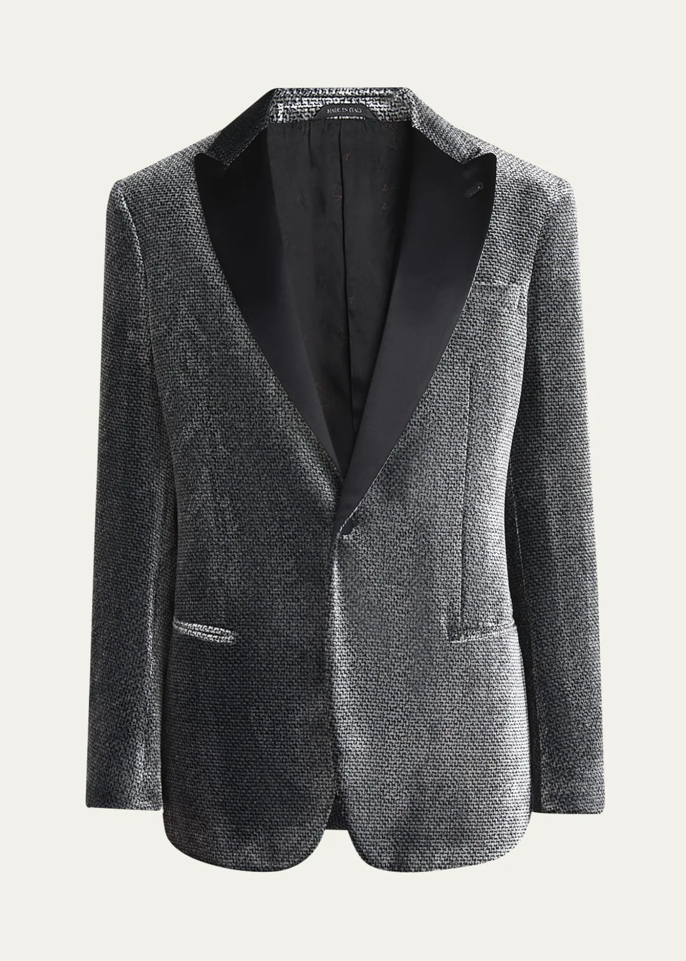 Giorgio ArmaniMen's Velvet-Effect Peak Lapel Dinner Jacket