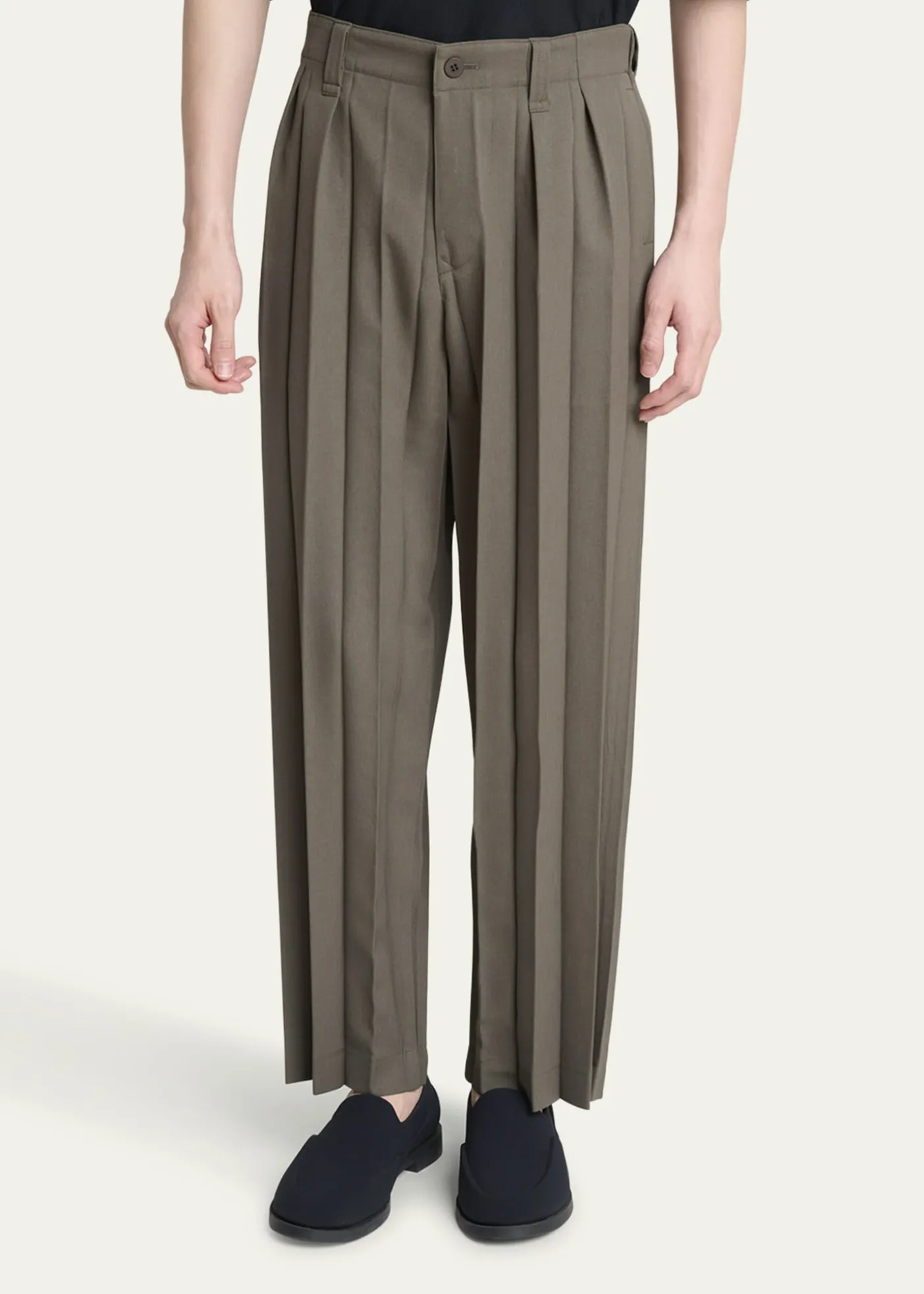 Homme Plisse Issey MiyakeMen's Edge Ensemble Pleated Pants