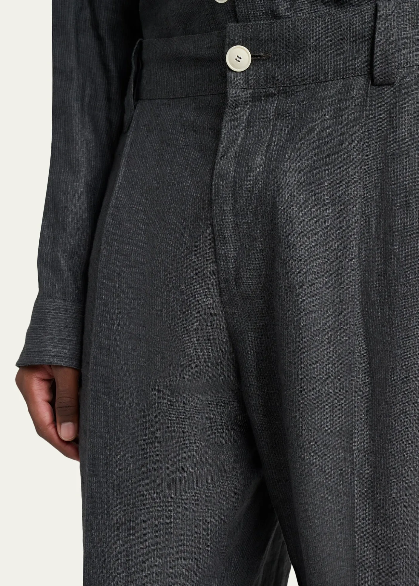 JacquemusMen's Linen Hairline Stripe Pleated Trousers