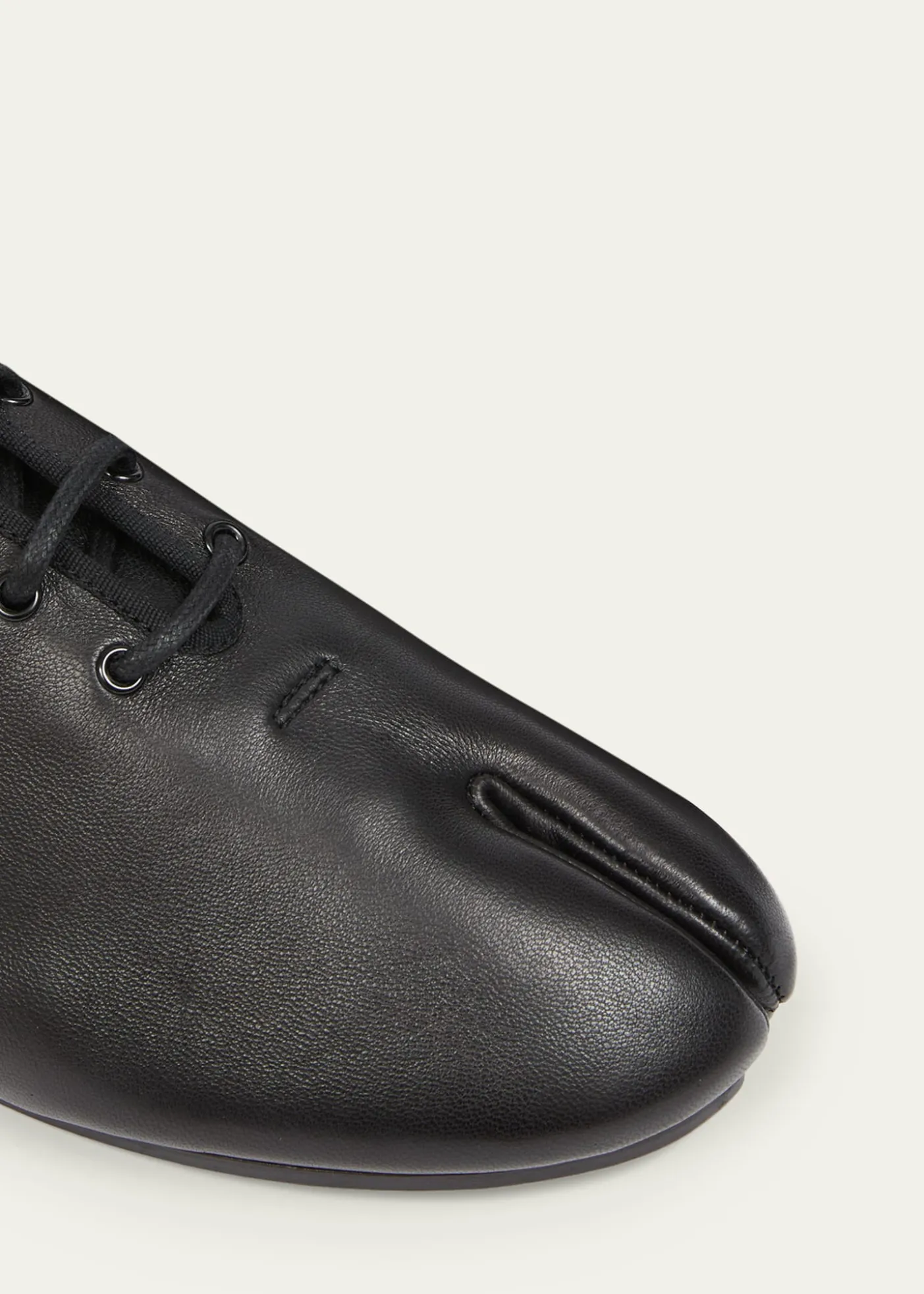 Maison MargielaMen's Tabi Jazz Leather Lace-Up Ballerina Flats