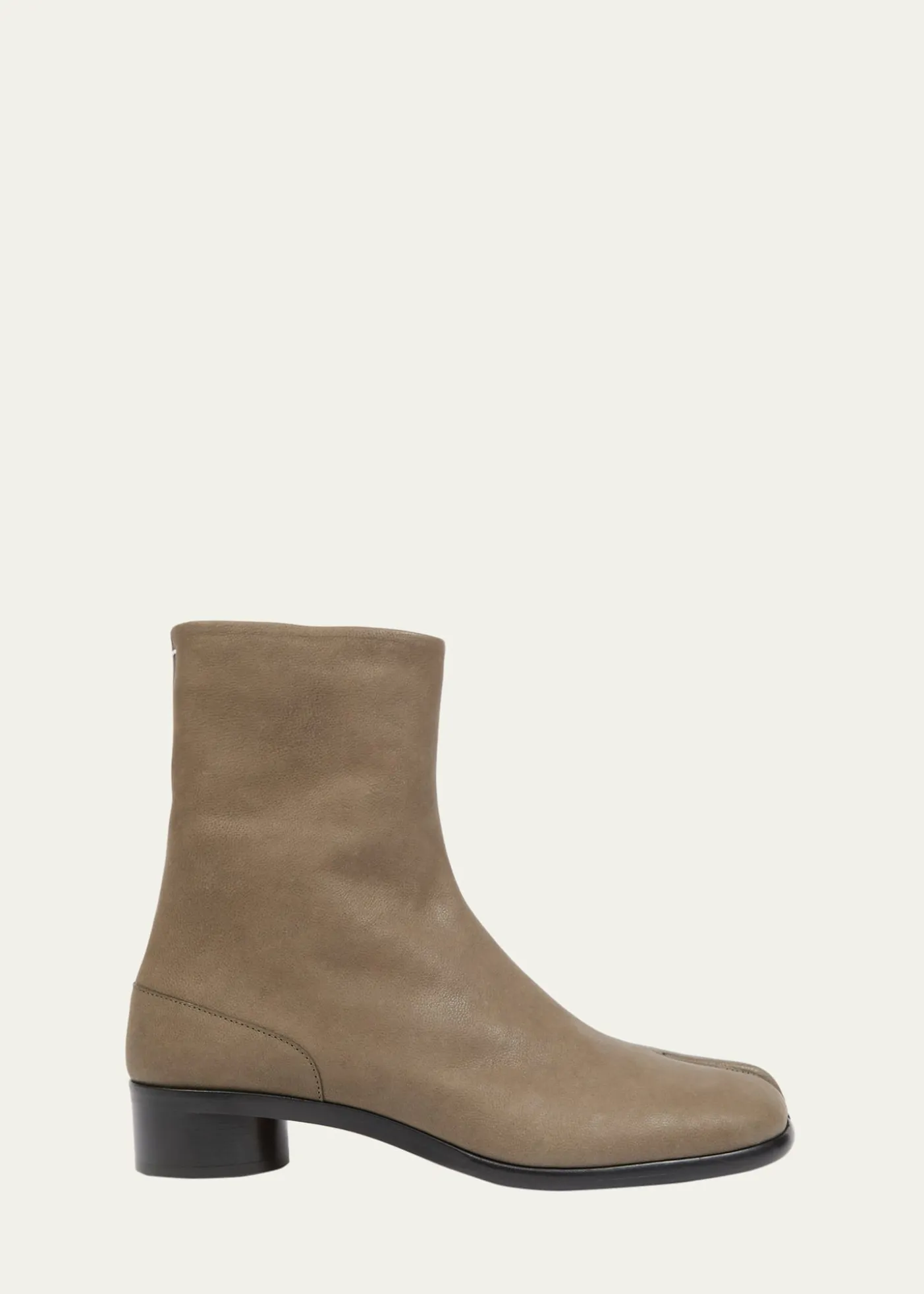 Maison MargielaMen's Tabi Leather Ankle Boots