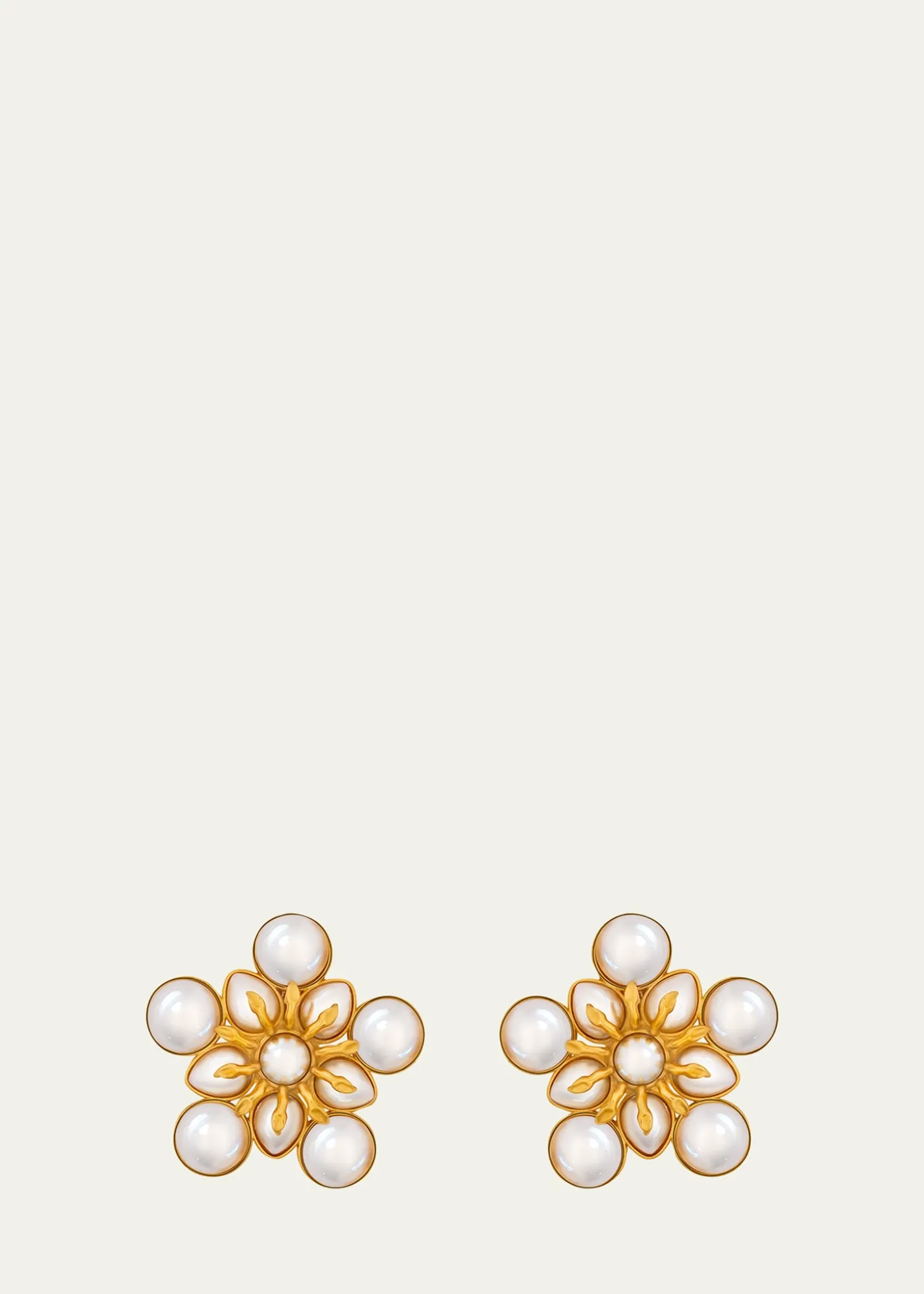 Oscar de la RentaPearly Flower Small Clip-On Earrings