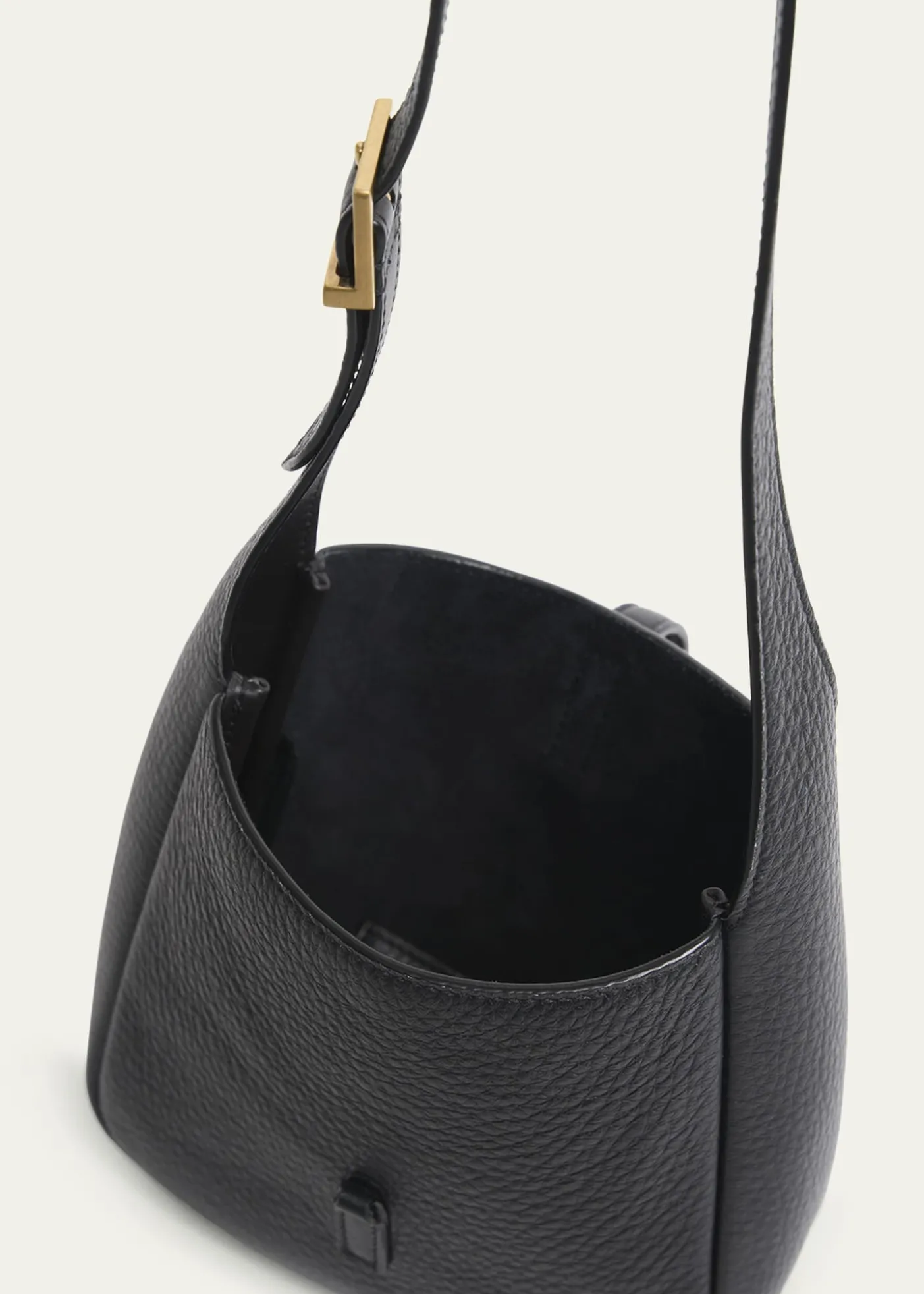 Saint LaurentLe 5 A 7 Hobo Bag in Deer Leather