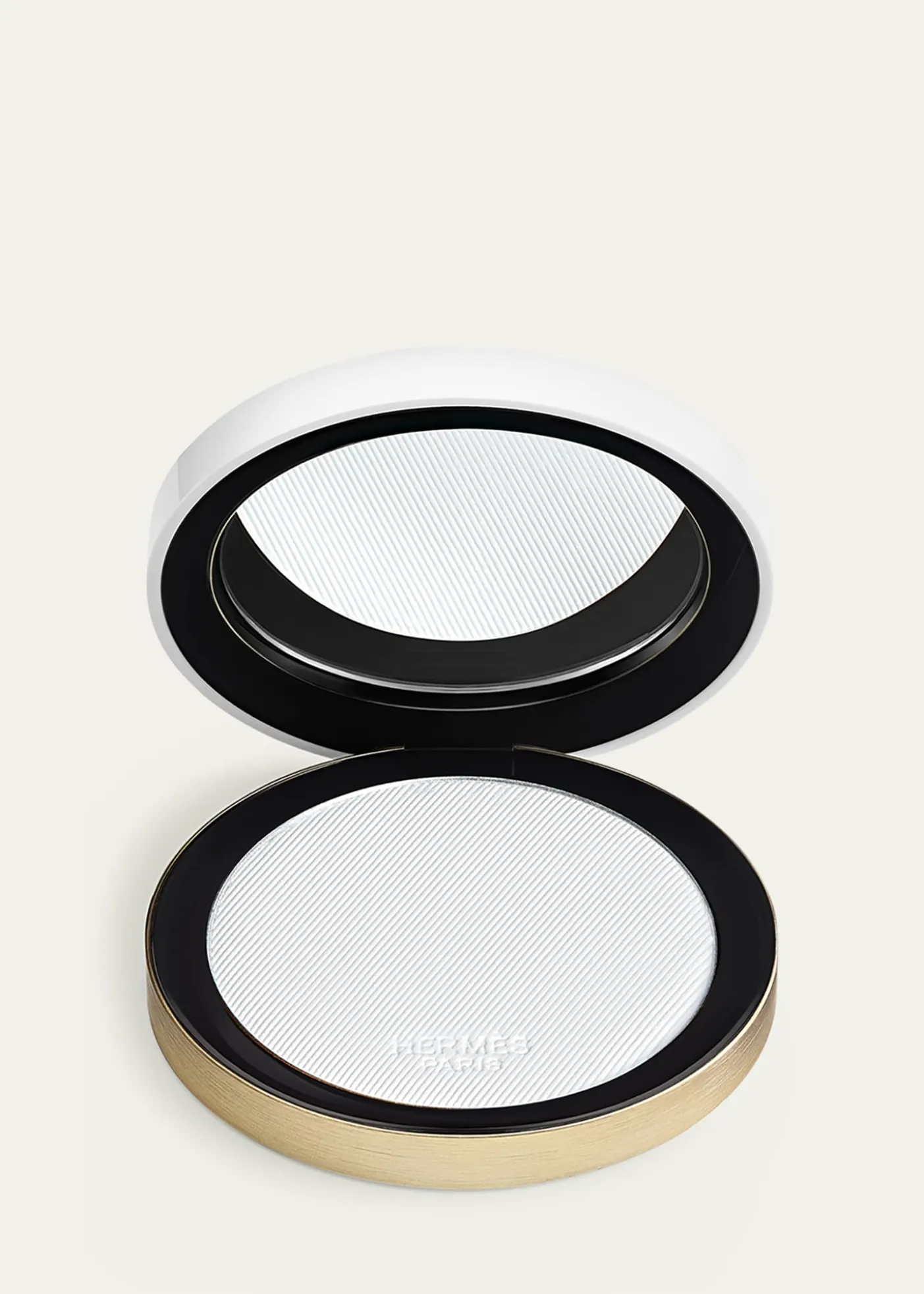 THIS ITEM IS NOT AVAILABLE.HermesPlein Air Radiant Matte Powder