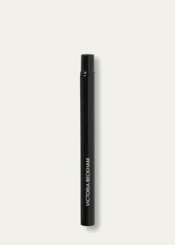 Victoria BeckhamBrush 30, Detailed Lip