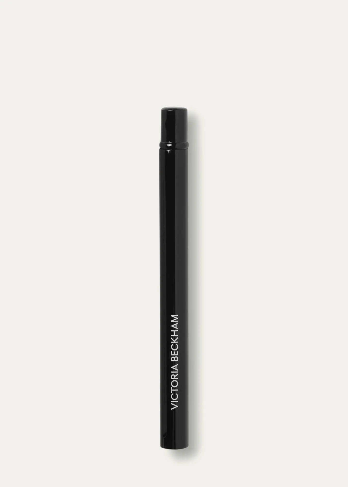 Victoria BeckhamBrush 30, Detailed Lip